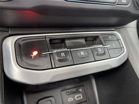 Used 2020 GMC Acadia SLT AWD/4WD image 30