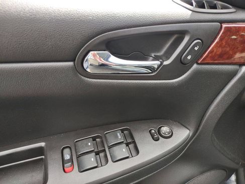 Used 2008 Chevrolet Impala LS FWD image 9