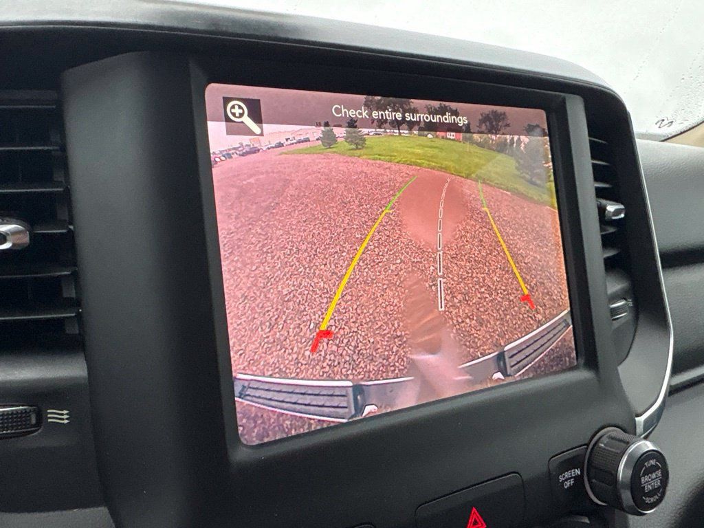 Used 2019 RAM 1500 Big Horn AWD/4WD image 25