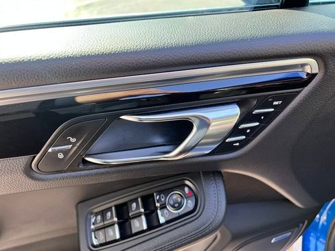 Used 2016 Porsche Macan S image 29