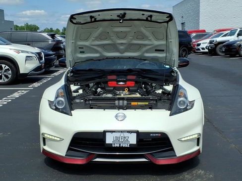 Used 2015 Nissan 370Z NISMO RWD image 29
