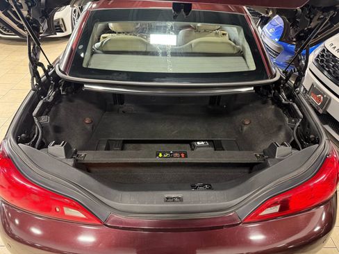 Used 2010 INFINITI G37 Sport w/ Premium Pkg image 32