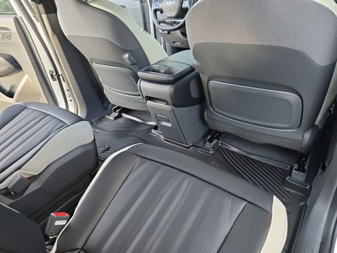 New 2026 Kia EV9 GT-Line AWD/4WD image 12