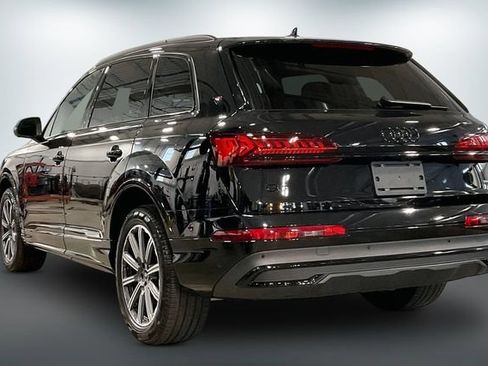 Used 2023 Audi Q7 2.0T Premium Plus w/ Premium Plus Package AWD/4WD image 12