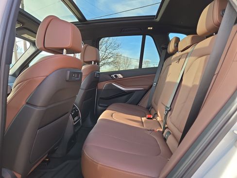 Certified 2022 BMW X5 xDrive40i w/ Luxury Seating Package image 13