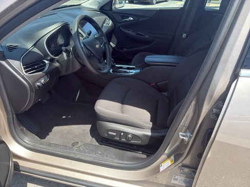Used 2024 Chevrolet Malibu LT FWD image 13