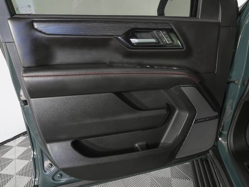 Used 2025 GMC Yukon AT4 Ultimate image 19