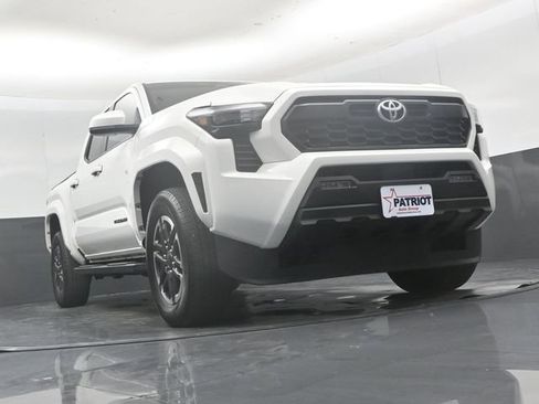 Used 2025 Toyota Tacoma TRD Sport RWD image 46