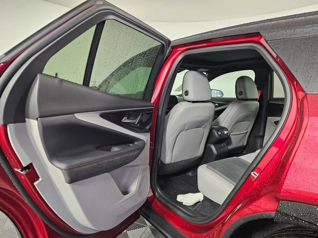 New 2026 Chevrolet Blazer EV SS w/ LPO, Blackout Package AWD/4WD image 18