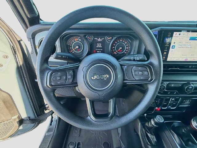 Used 2025 Jeep Wrangler Unlimited Sport AWD/4WD image 12