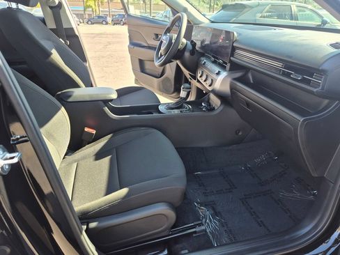 Used 2026 Hyundai Kona SE FWD image 24