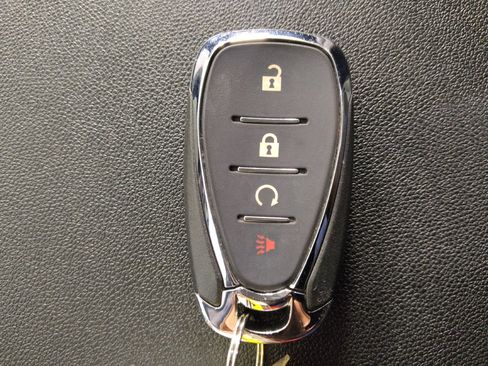 Used 2022 Chevrolet Equinox LS FWD image 32