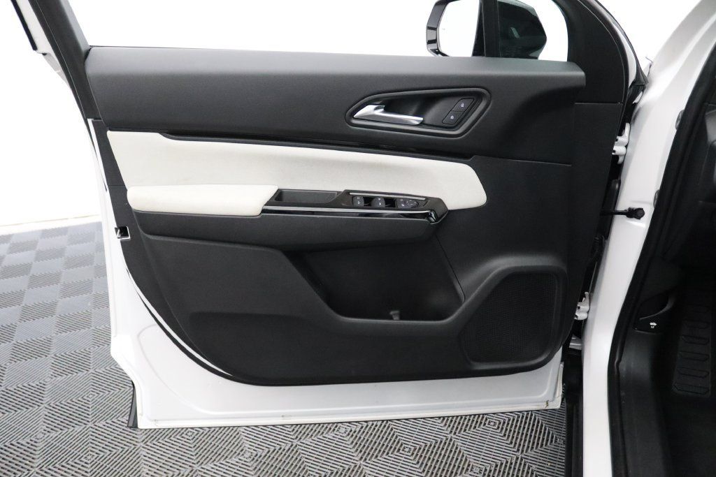 Used 2024 Honda Prologue EX image 11