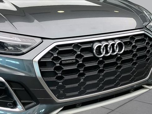Used 2023 Audi Q5 2.0T Premium w/ Convenience Package AWD/4WD image 32