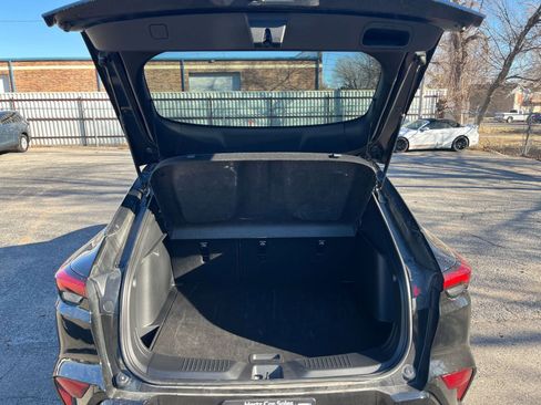 Used 2025 Buick Envista Sport Touring image 29