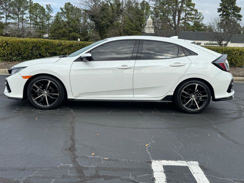 Used 2021 Honda Civic Sport image 2