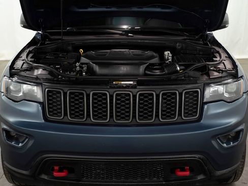 Used 2020 Jeep Grand Cherokee Trailhawk image 3