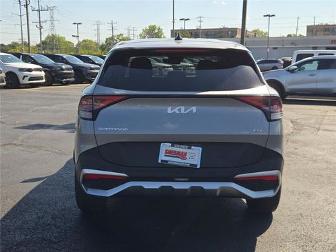 Used 2024 Kia Sportage LX image 15