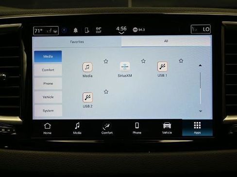 Used 2024 Chrysler Pacifica Touring-L FWD image 34