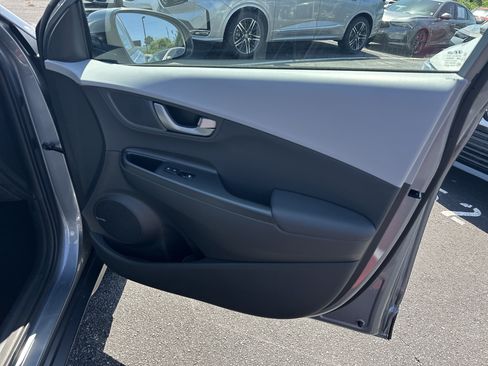 Used 2021 Hyundai Kona Ultimate FWD image 16