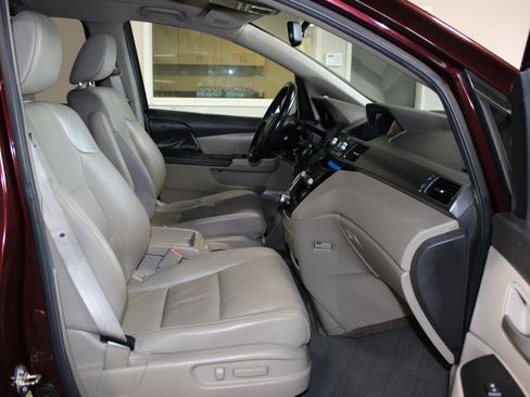 Used 2013 Honda Odyssey EX-L image 29