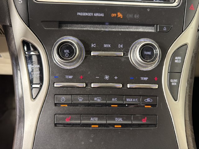 Used 2017 Lincoln MKX Select w/ Select Plus Package FWD image 8