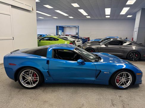 Used 2008 Chevrolet Corvette Z06 w/ Preferred Equipment Group image 7