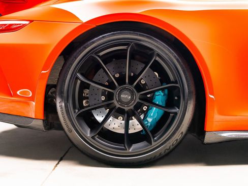 Used 2018 Porsche 911 GT3 image 32