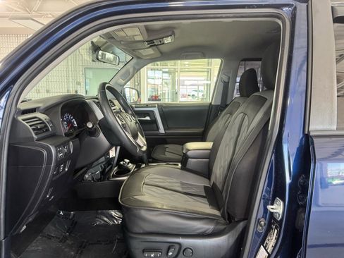 Used 2019 Toyota 4Runner SR5 image 22