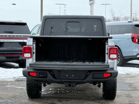 Used 2021 Jeep Gladiator Willys image 38