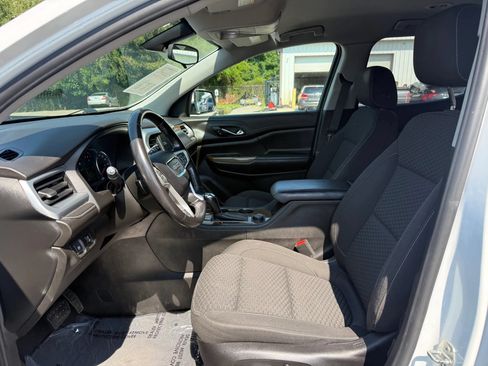 Used 2019 GMC Acadia SLE w/ Driver Alert Package I AWD/4WD image 2
