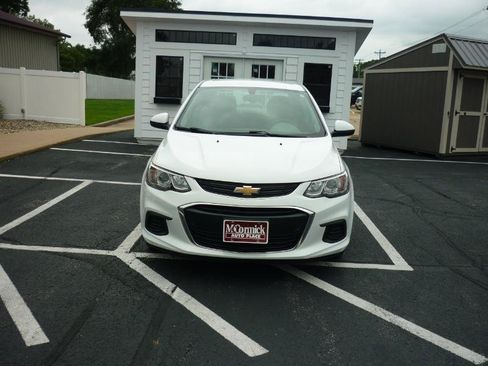 Used 2020 Chevrolet Sonic LT FWD image 3