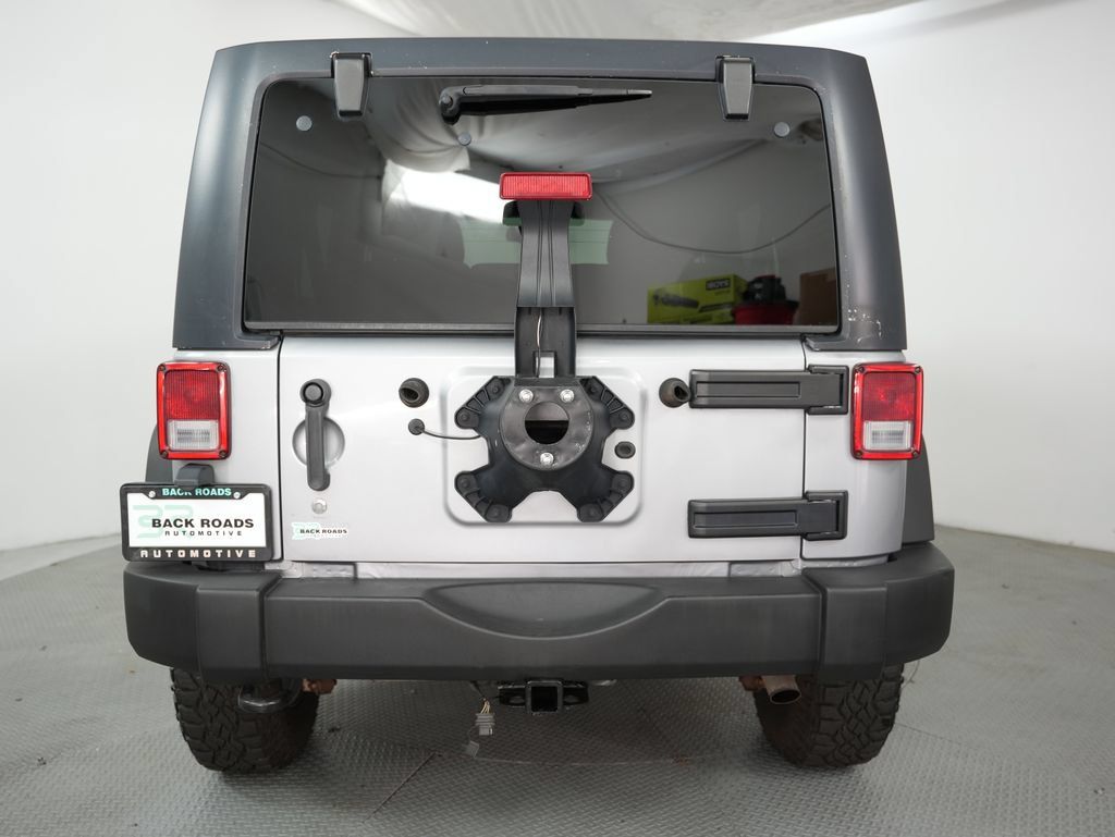 Used 2016 Jeep Wrangler Unlimited Sport w/ Quick Order Package 24S AWD/4WD image 8