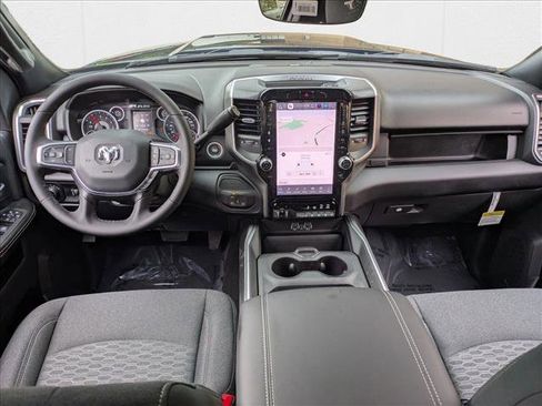 New 2026 RAM 2500 Big Horn AWD/4WD image 10