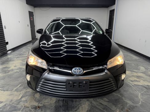 Used 2017 Toyota Camry XLE FWD image 7