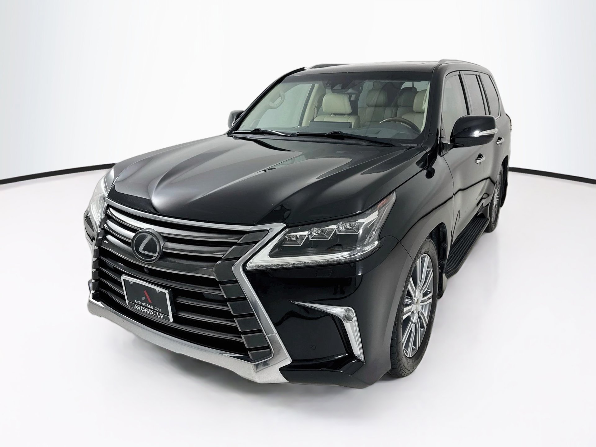 Used 2016 Lexus LX 570 4WD w/ Luxury Package image 3