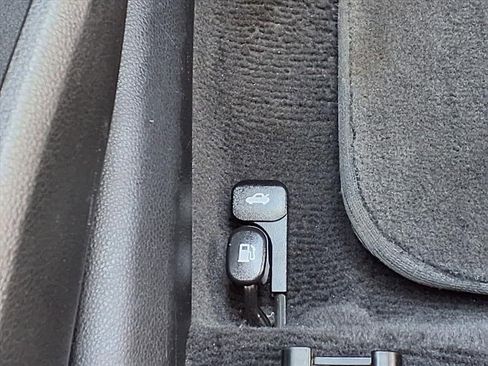 Used 2018 Kia Rio S FWD image 22