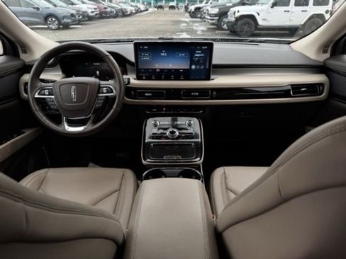 Used 2022 Lincoln Nautilus AWD image 21