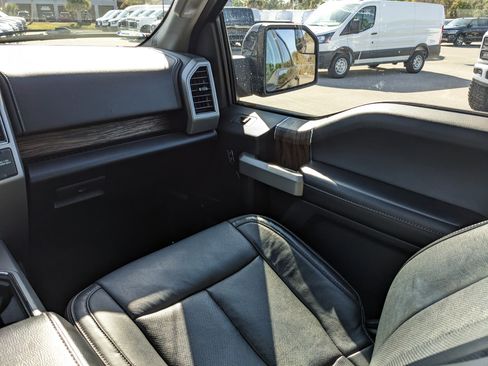 Certified 2019 Ford F150 Lariat image 13