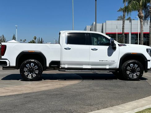 Certified 2024 GMC Sierra 2500 Denali w/ Denali Reserve Package AWD/4WD image 3
