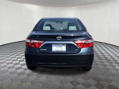 Used 2017 Toyota Camry LE FWD image 5