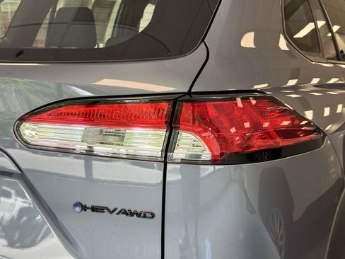 Certified 2025 Toyota Corolla Cross AWD Hybrid image 10