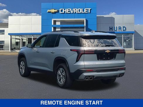 Used 2025 Chevrolet Traverse LT AWD/4WD image 7