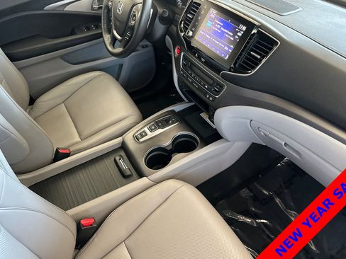 Used 2023 Honda Ridgeline RTL-E image 16