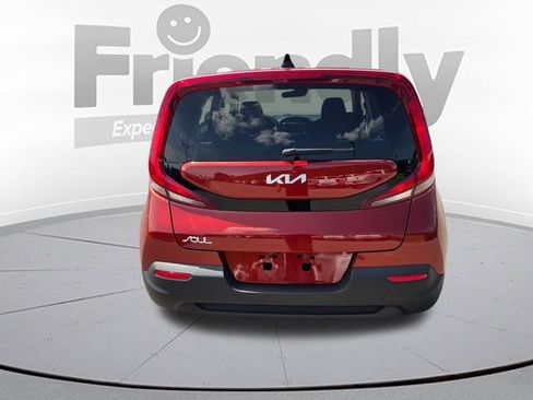Used 2022 Kia Soul LX w/ Technology Package FWD image 6