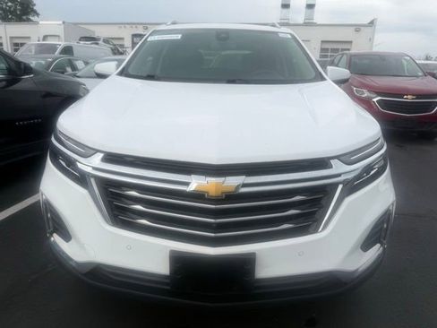 Used 2024 Chevrolet Equinox Premier AWD/4WD image 3