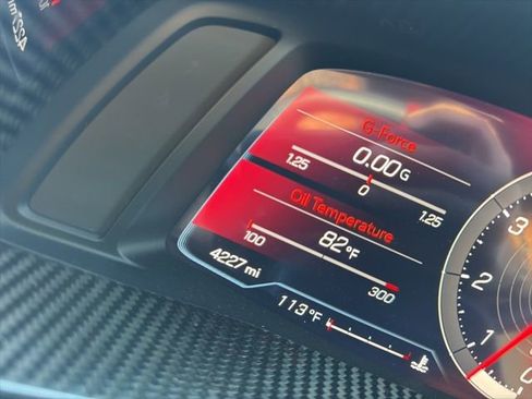 Used 2023 Chevrolet Corvette Stingray Premium Conv w/ Z51 Performance Package RWD image 13