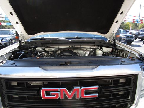 Used 2017 GMC Sierra 1500 SLE image 33