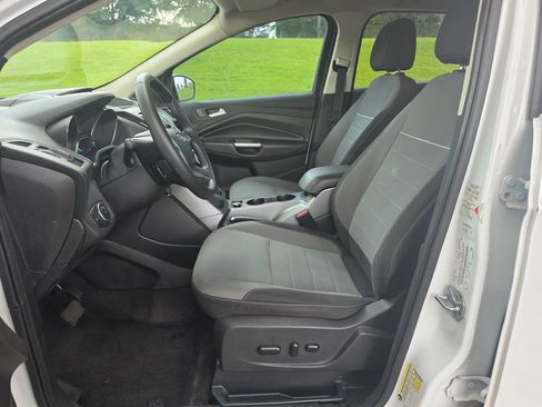 Used 2015 Ford Escape SE FWD image 8