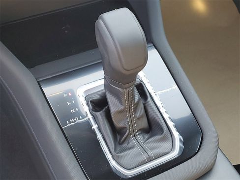 New 2025 Subaru Forester Limited image 27